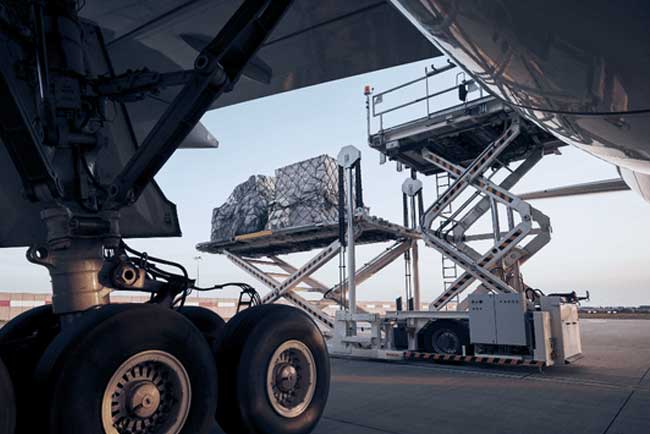 Luxury air cargo transport